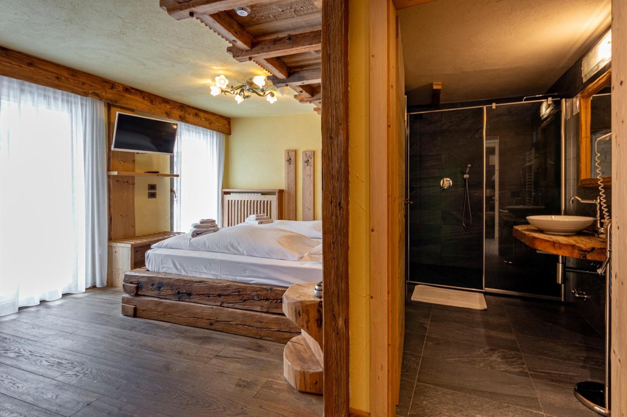 Hotel Arnika Wellness Passo San Pellegrino Exterior foto